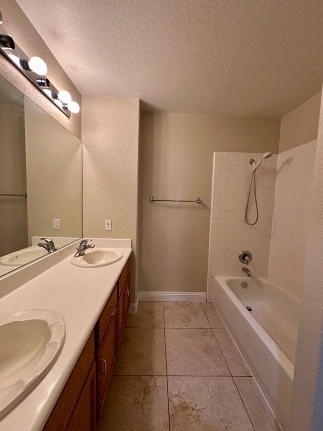 Building Photo - 6747 Enchanted Cove Ct