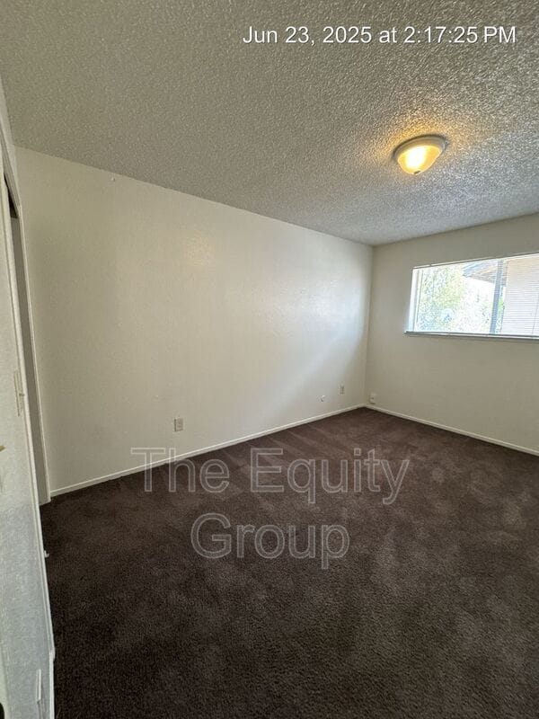Building Photo - 2115 W Inyo Ave