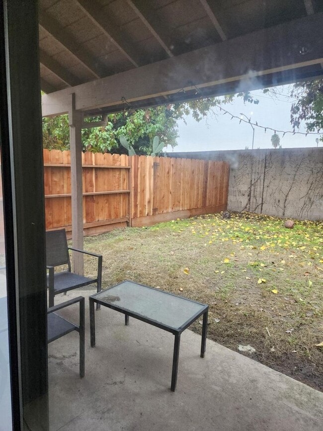 Building Photo - 1953-1955 Glen Ridge Dr