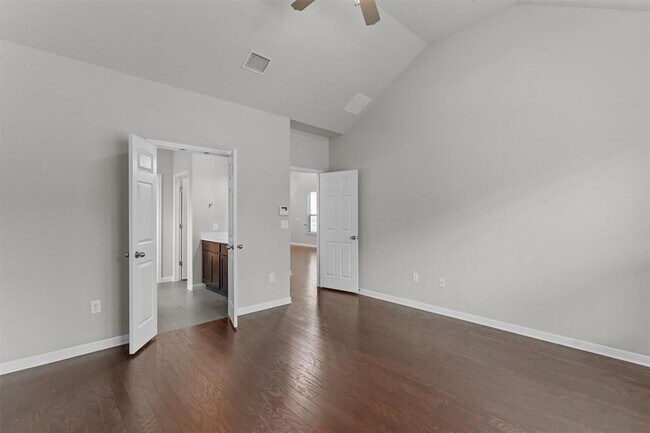 Building Photo - 7709 Menchaca Rd