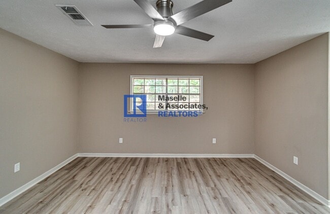 Building Photo - 4 Bed/2 Bath Home in Crossgates in Brandon