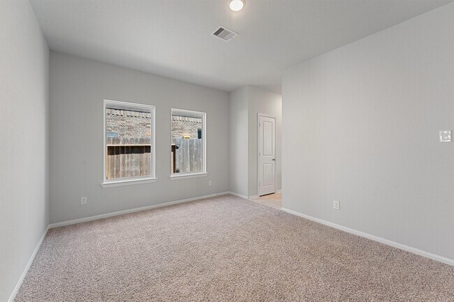 Building Photo - 10511 Kings River Dr