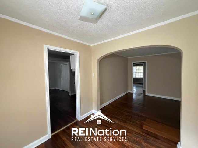 Building Photo - Move-In Ready 3 Bedroom Home on Spottswood - Large Fenced Backyard