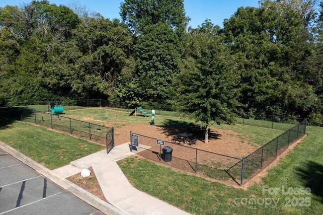 Building Photo - 117 Abberly Green Blvd