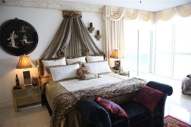 Building Photo - 3200 N Ocean Blvd