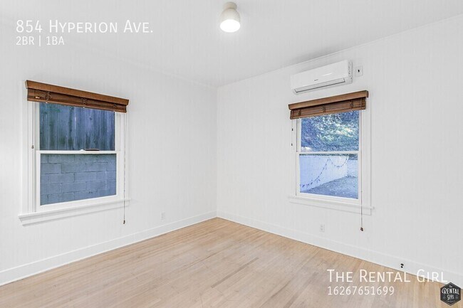 Building Photo - 854 Hyperion Ave