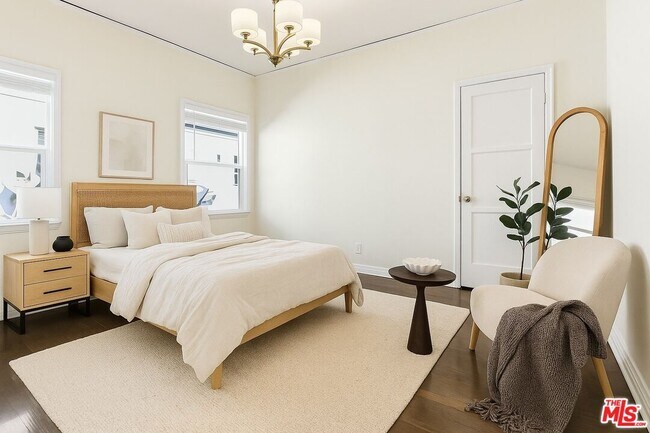 Building Photo - 111 N Harper Ave