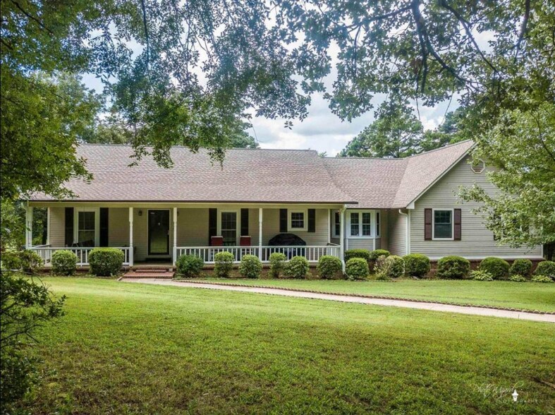 Building Photo - 11 Henry Ct