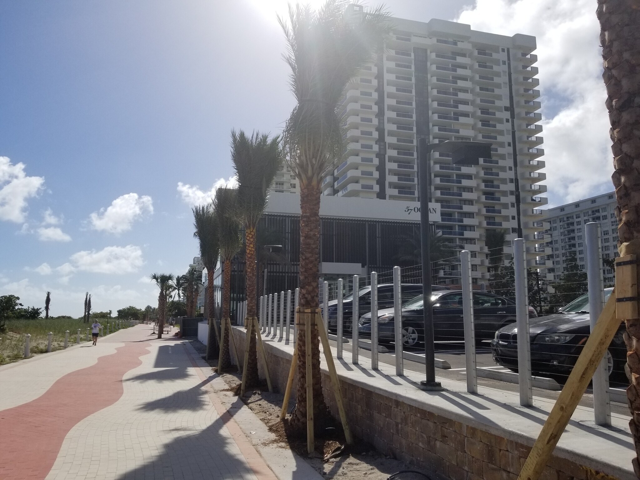 Building Photo - 5825 Collins Ave