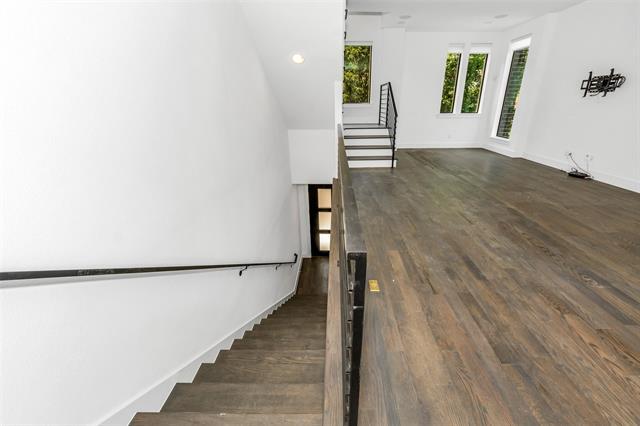 Building Photo - 1961 Dowgate Ct