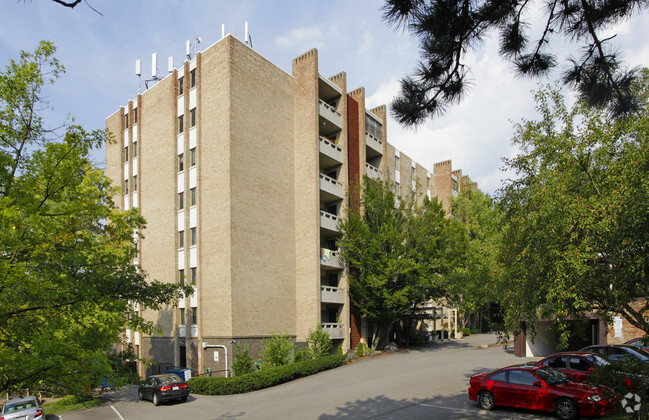 Manorview - Manorview Apartments