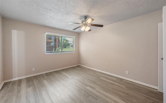 Building Photo - 1111 W Rundberg Ln