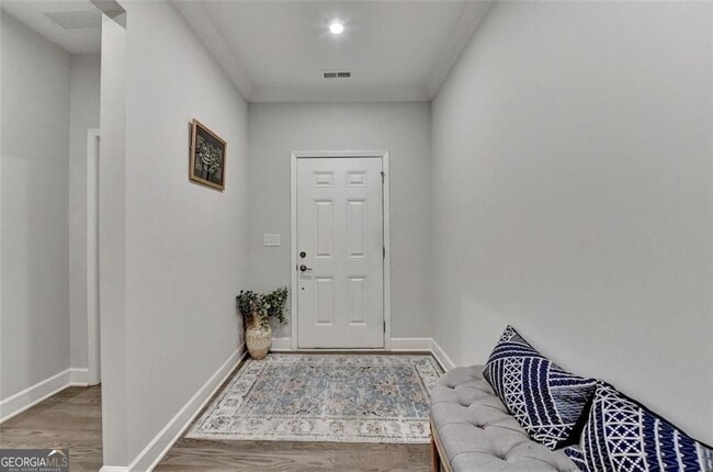 Building Photo - 811 Pineberry Ct