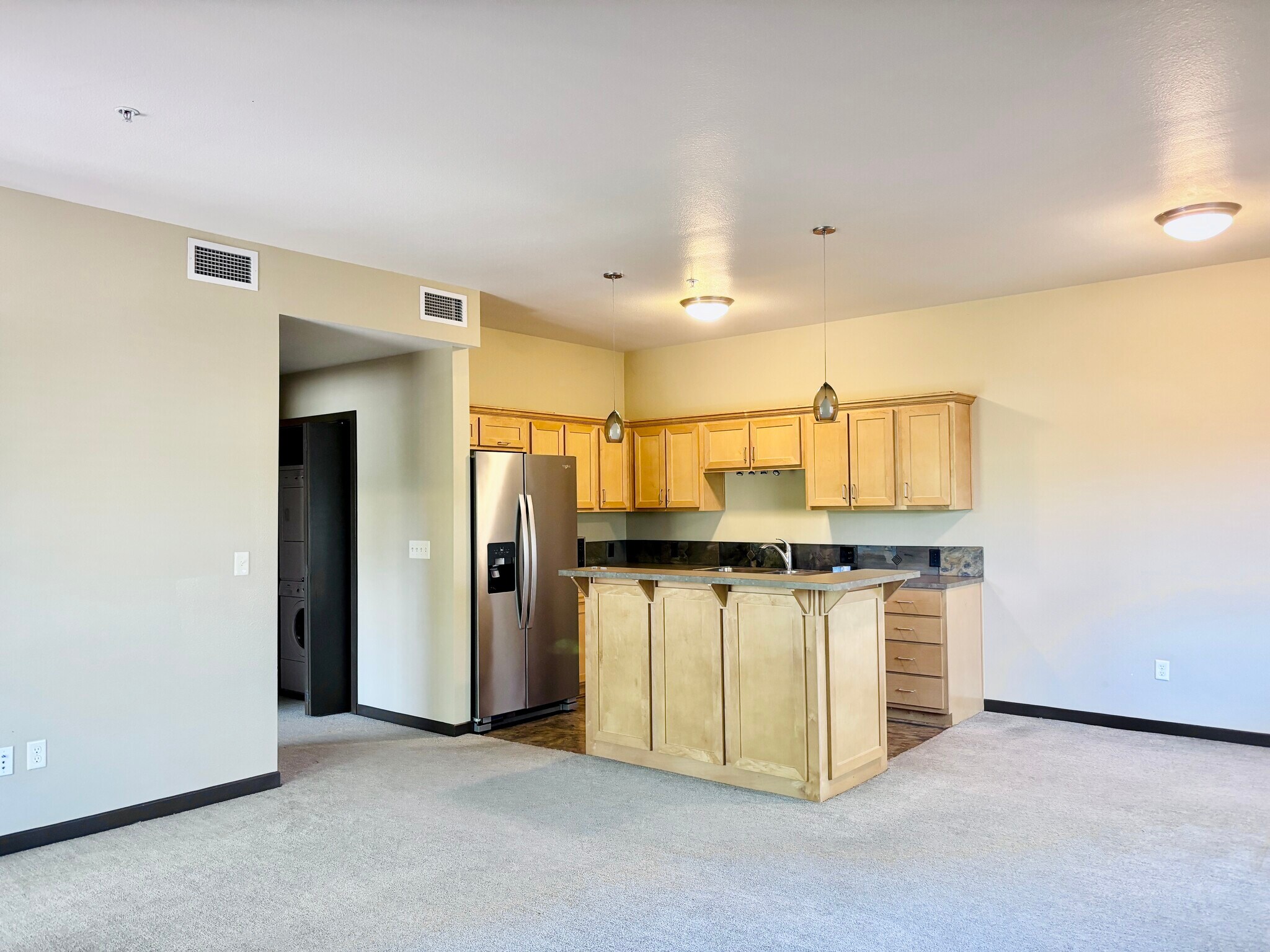 Building Photo - 1127 Broadway St NE