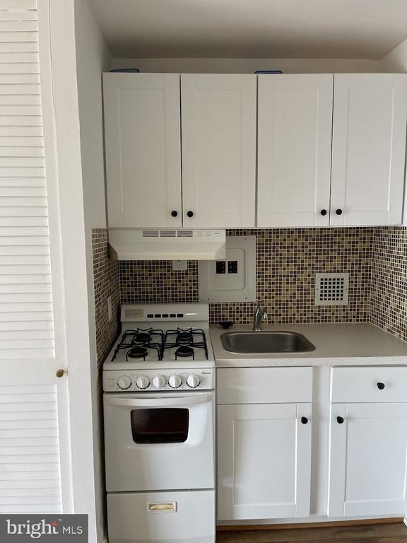 Building Photo - 950 25th St NW