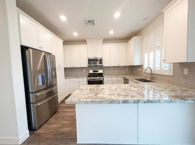 Building Photo - 2153 Lake Range Wy