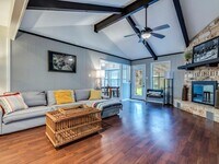 Building Photo - 3603 Monument Dr