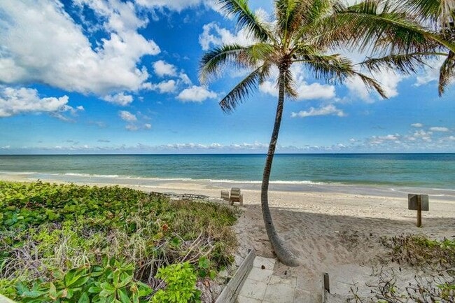 Building Photo - 3221 S Ocean Blvd