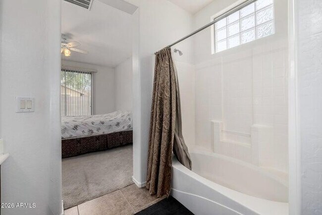 Building Photo - 2854 S Peel Dr