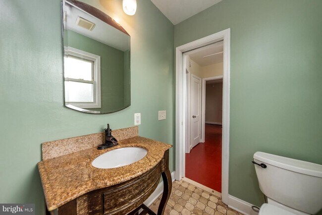 Building Photo - 548 Foxhall Pl SE