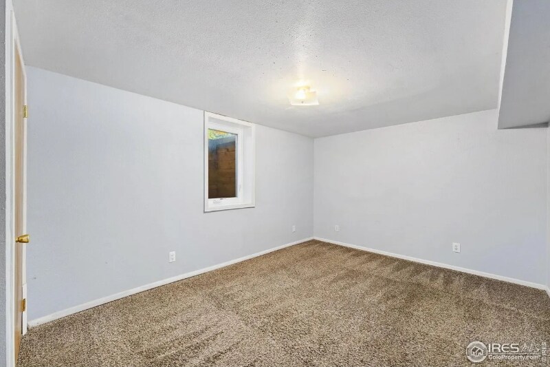 Building Photo - 1601 Collins Ct