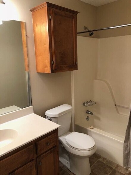 Building Photo - 11059 Windsor Hill Dr