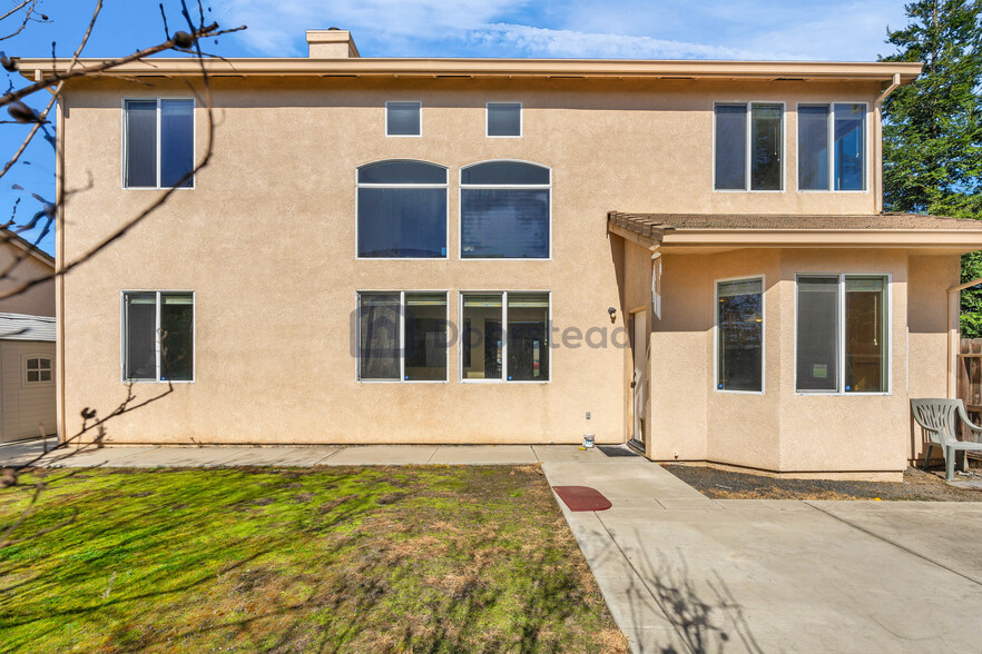 Building Photo - 1786 Snowcap Dr