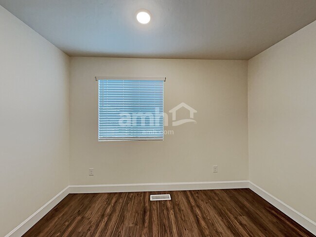Building Photo - 2704 W 3340 S