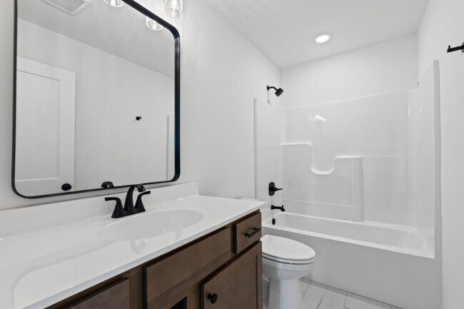 Building Photo - 2004 Stone Mountain Pkwy