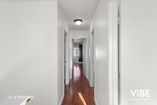 Building Photo - LOCATION, LOCATION, LOCATION!!!! "Hidden C...