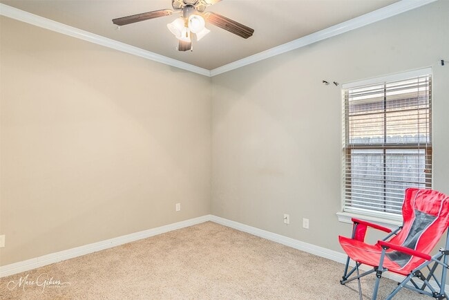 Building Photo - 244 Gloucester Dr