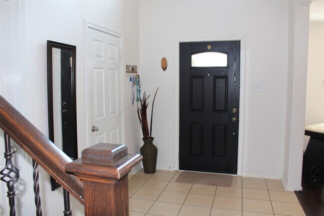Building Photo - 2507 Liza Ct