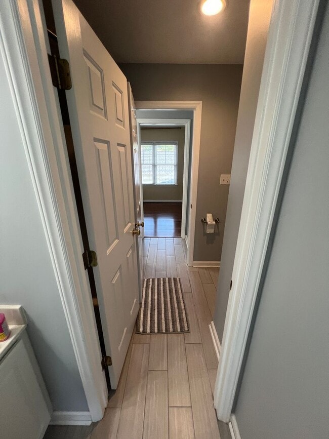 Building Photo - 3 Bed 2.5 Bath Townhome In Governors' Village