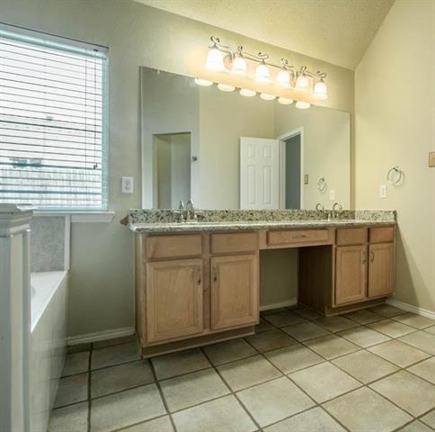 Building Photo - 7628 Lawnsberry Dr