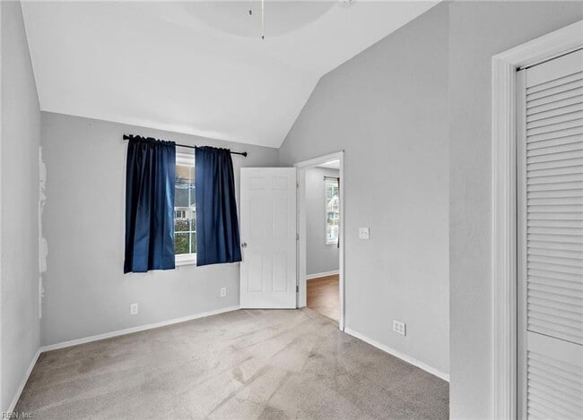 Building Photo - Charming & Fully Updated 4-Bedroom Home – ...