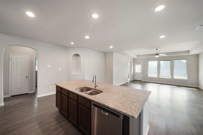Building Photo - 4459 Eveslage Ln