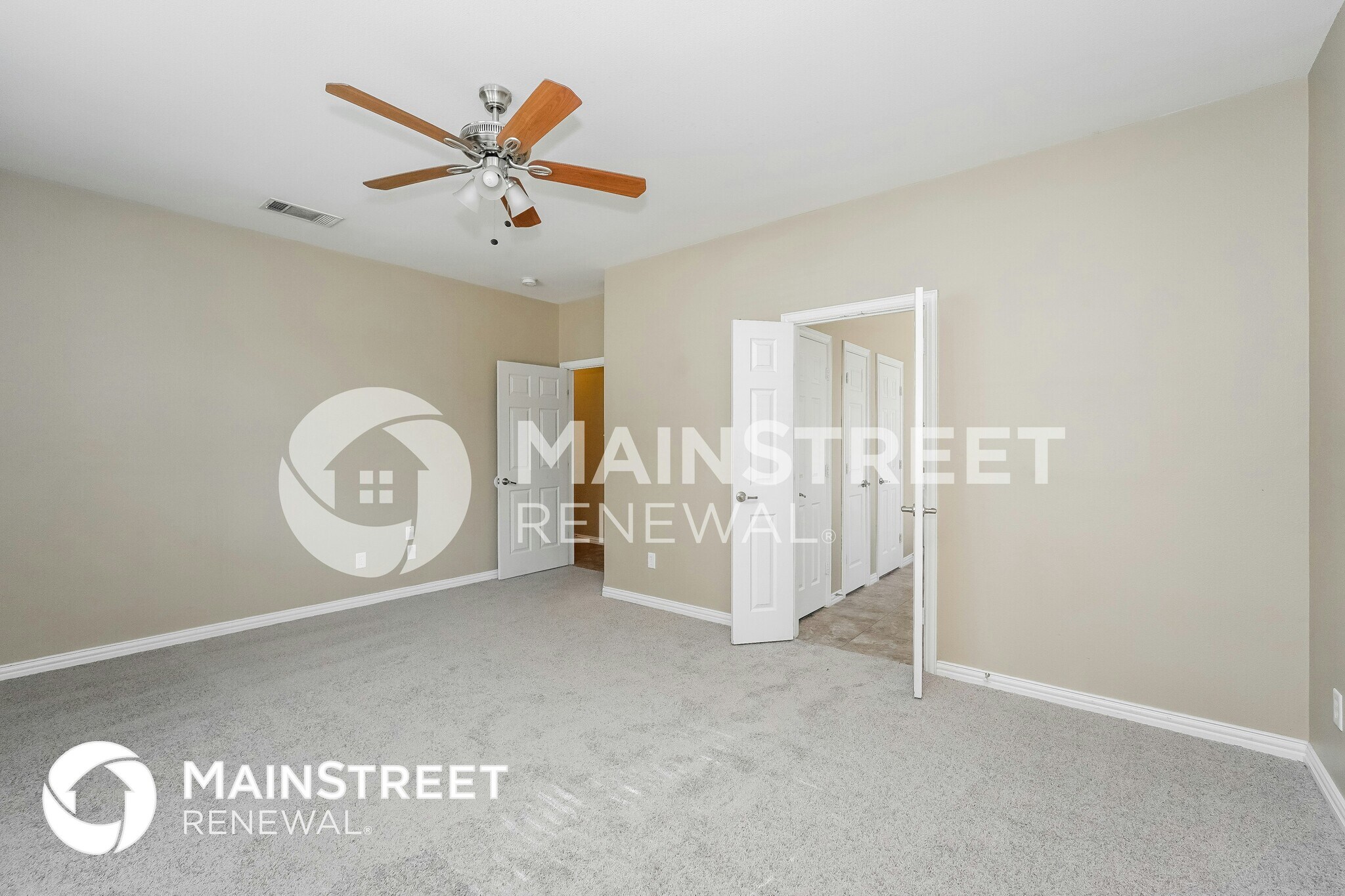 Building Photo - 1229 Carriage Creek Dr