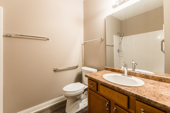 Building Photo - 2368 Concord Dr