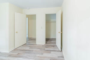 Building Photo - 6033 Springside Ln