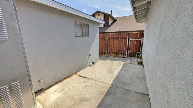 Building Photo - 2452 250th St