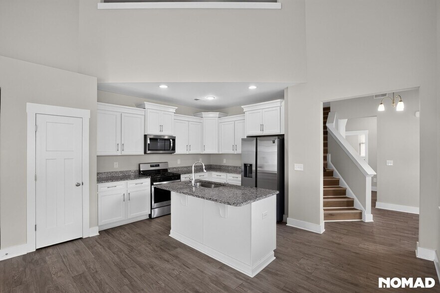Building Photo - 201 Sprucewood Ct