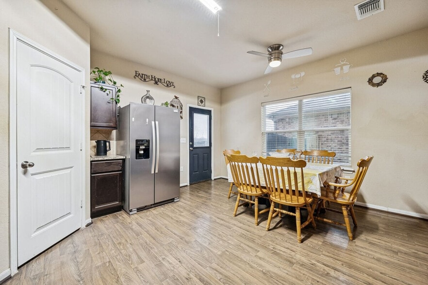 Building Photo - 3204 Ortman Dr