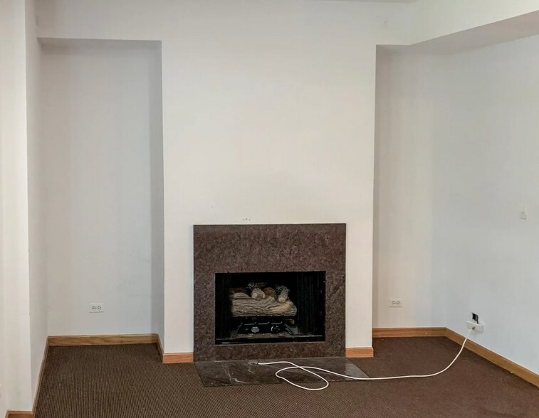 Building Photo - 2735 N Wayne Ave