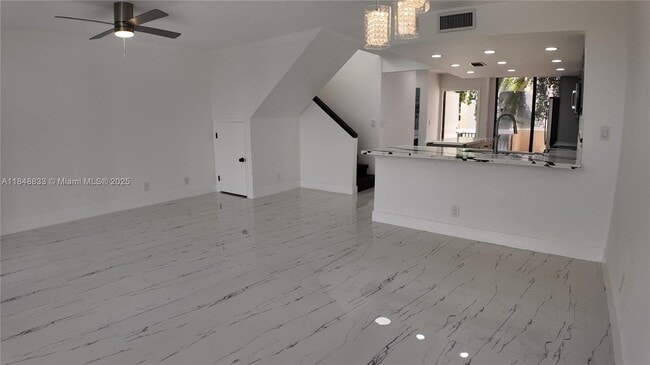 Building Photo - 2801 SW 87th Ave