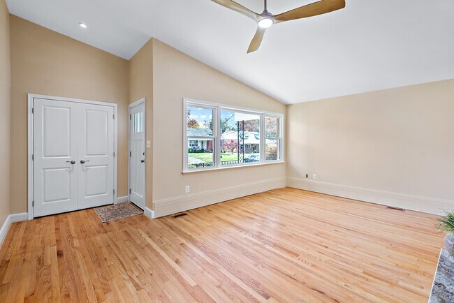 Building Photo - 312 Chalfonte Dr