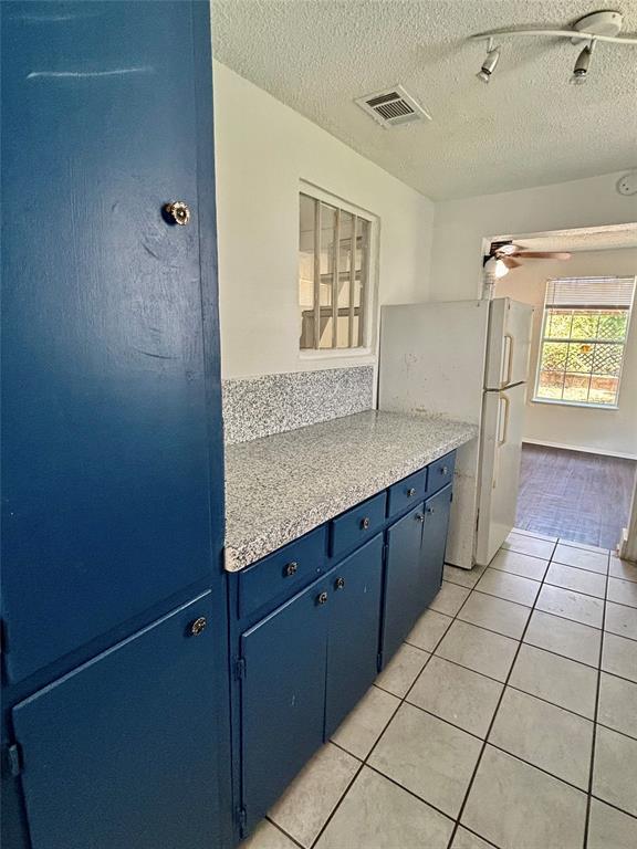 Building Photo - 1205 Olander St