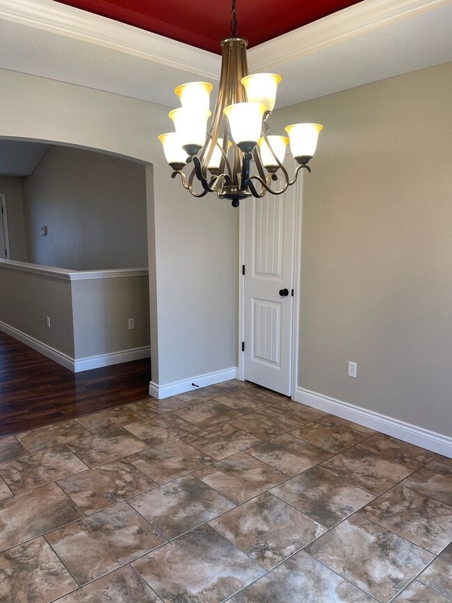 Building Photo - AVAILABLE!!!