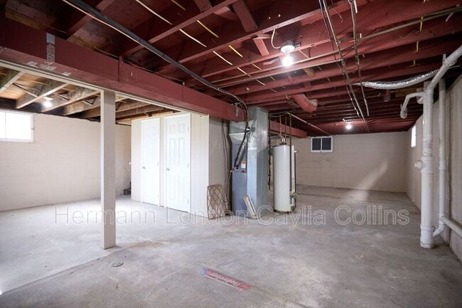 Building Photo - 5300 Blow St