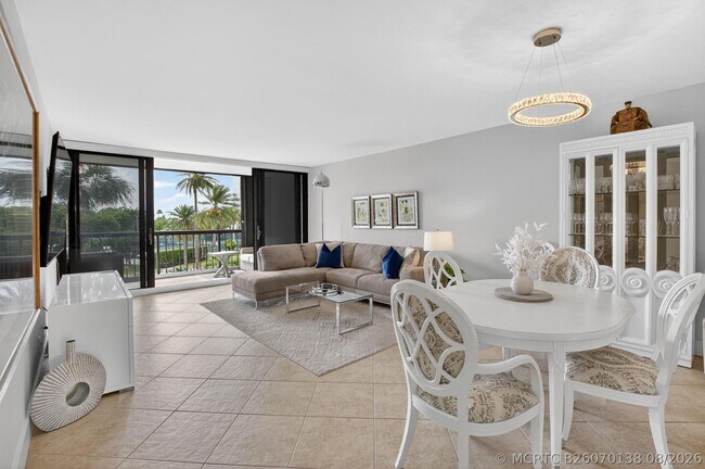 Building Photo - 4748 S Ocean Blvd