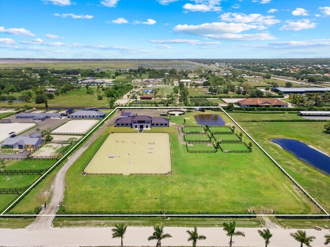 Building Photo - 16175 Deer Path Ln